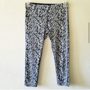 Nike Pronto Essential Cropped tights leggings